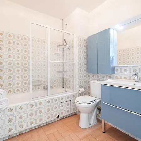 Elegant 2 Bed With Pool In Juan Les Pins Lägenhet
