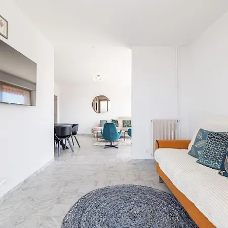 Elegant 2 Bed With Pool In Juan Les Pins Lägenhet *