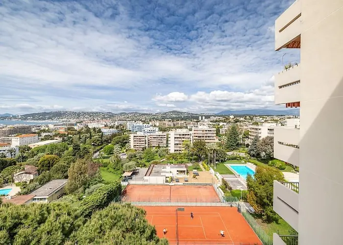 Elegant 2 Bed With Pool In Juan Les Pins Antibes