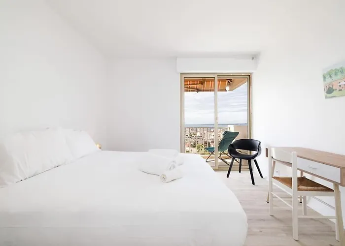 Lägenhet Elegant 2 Bed With Pool In Juan Les Pins