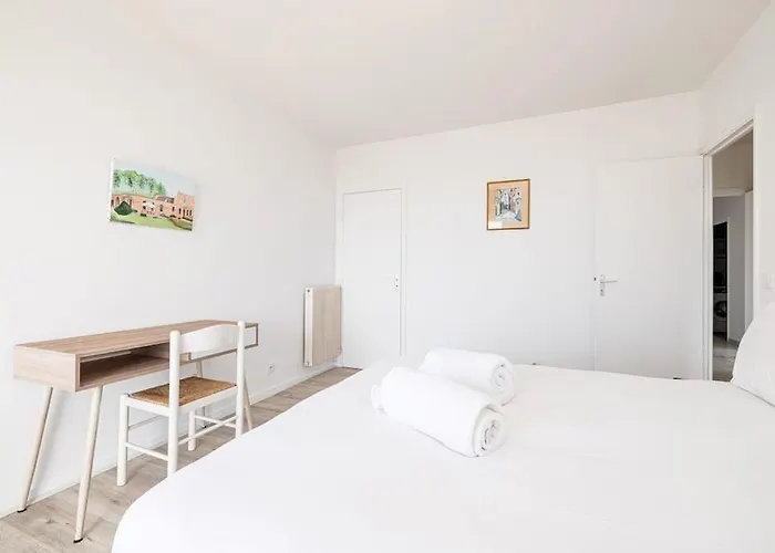 Lägenhet Elegant 2 Bed With Pool In Juan Les Pins Antibes