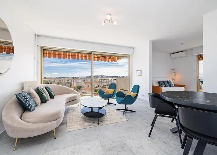 Lägenhet Elegant 2 Bed With Pool In Juan Les Pins