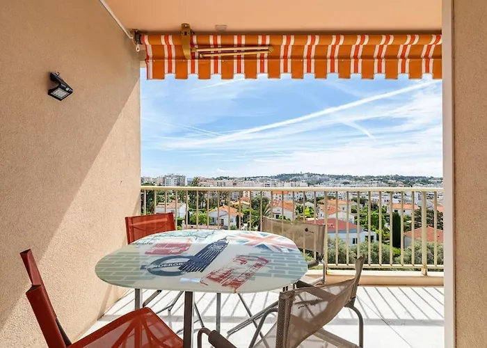 Elegant 2 Bed With Pool In Juan Les Pins Antibes