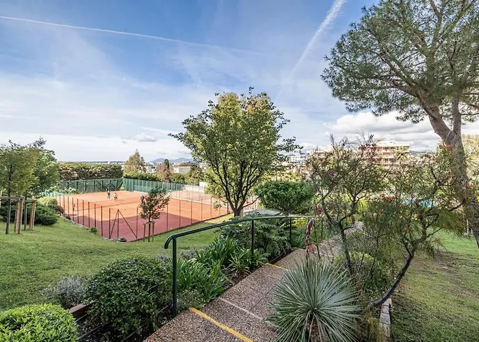 Lägenhet Elegant 2 Bed With Pool In Juan Les Pins *