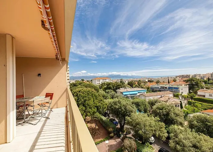 Elegant 2 Bed With Pool In Juan Les Pins Lägenhet