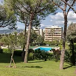 Elegant 2 Bed With Pool In Juan Les Pins