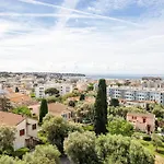 Elegant 2 Bed With Pool In Juan Les Pins Apartment