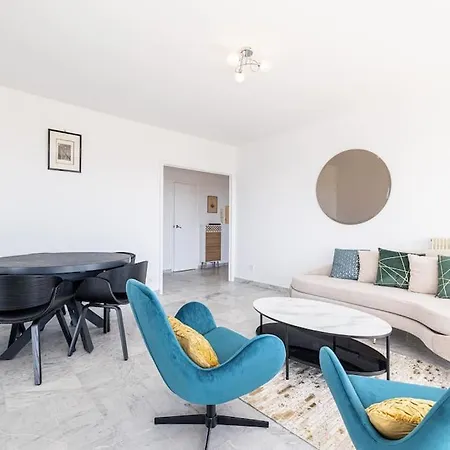 Apartment Elegant 2 Bed With Pool In Juan Les Pins