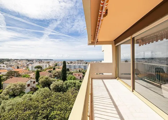 Apartman Elegant 2 Bed With Pool In Juan Les Pins
