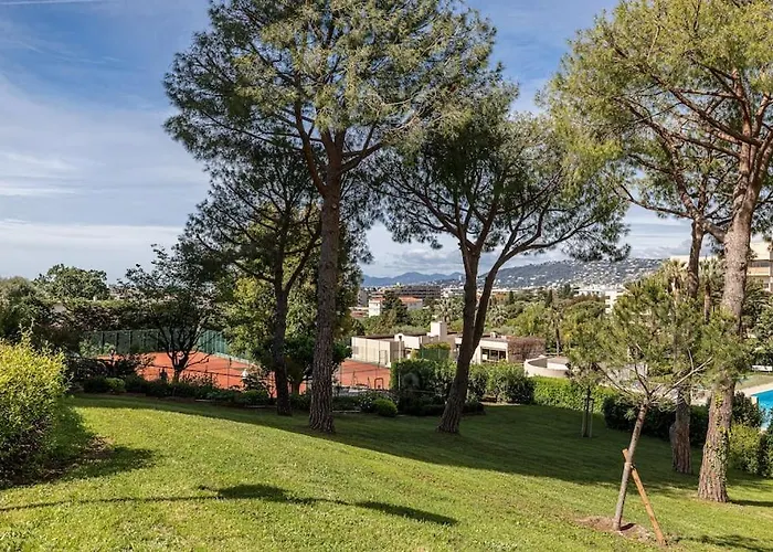 Elegant 2 Bed With Pool In Juan Les Pins Apartman Antibes